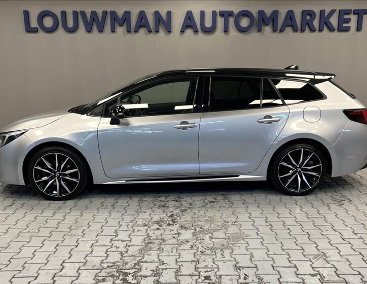 Toyota Corolla Kombi 2,0 l 112 kw