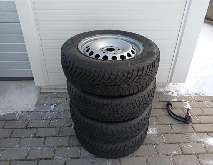 Volkswagen Touran MPV 1,2 l 77 kw