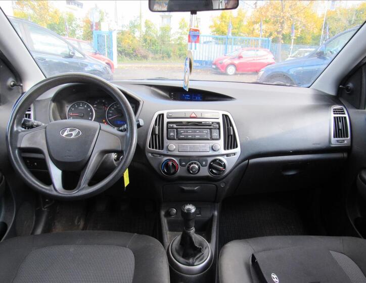 Hyundai i20 11