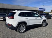 Jeep Cherokee SUV 2,2 l 147 kw