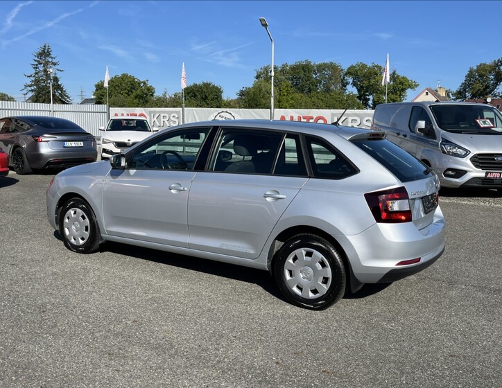 Škoda Rapid 8