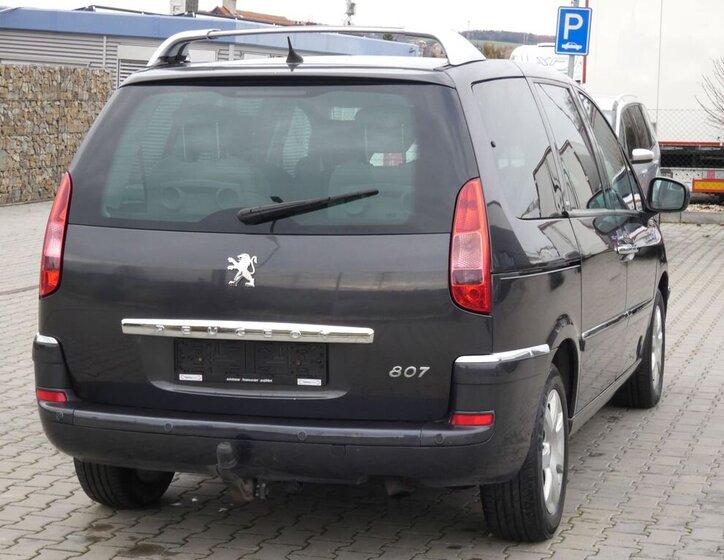 Peugeot 807 10