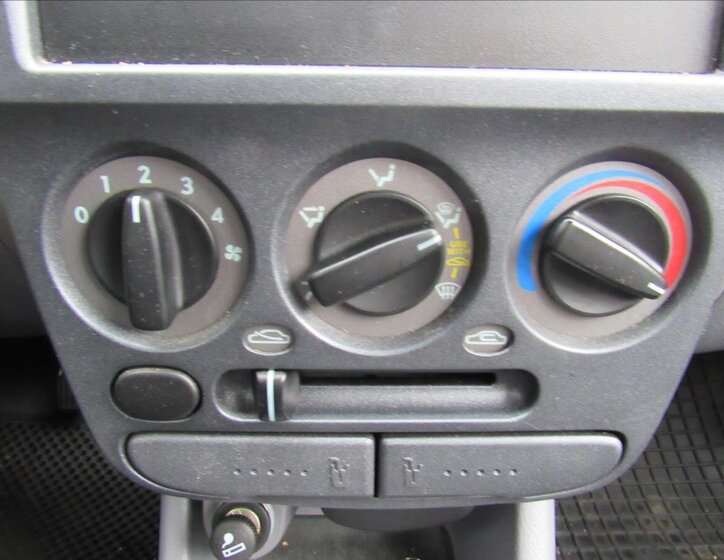 Hyundai Accent Liftback 1,3 l 63 kw