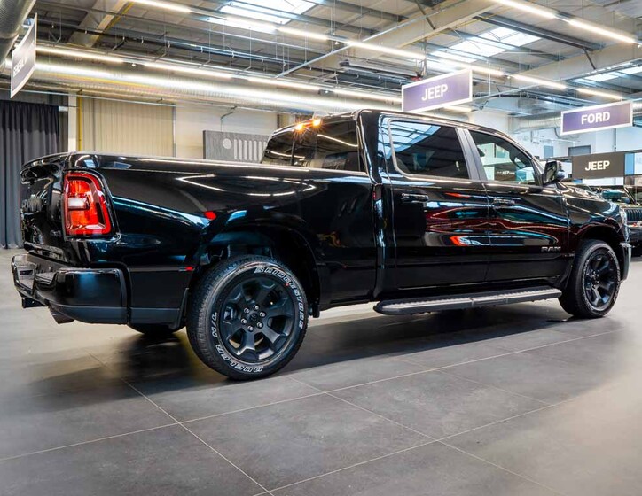 Dodge RAM 6