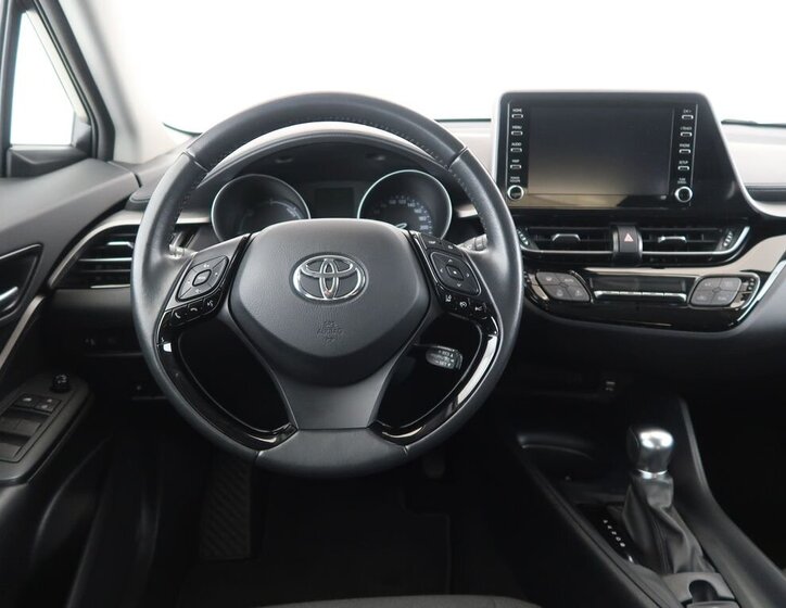 Toyota C-HR 15