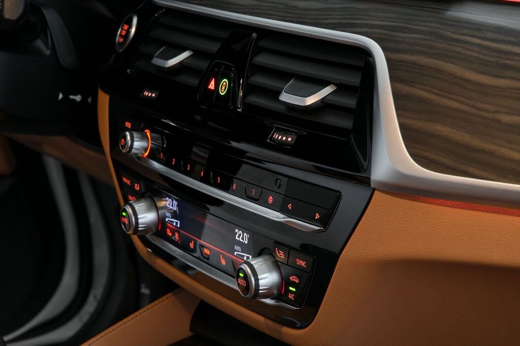 BMW Řada 5 Kombi 3,0 l 245 kw