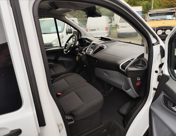 Ford Transit Custom 29