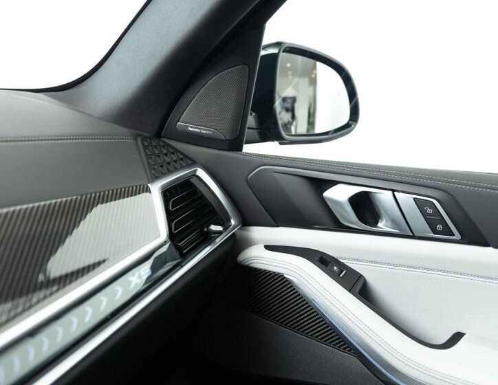 BMW X5 SUV 3,0 l 360 kw