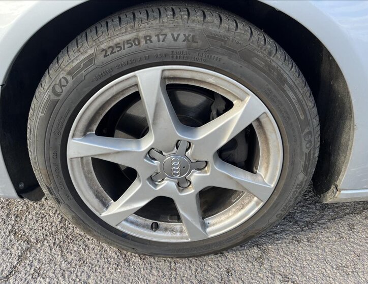 Audi A4 Kombi 2,0 l 88 kw