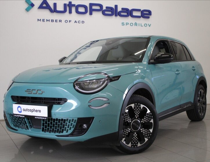 Fiat 600 SUV / Terénní 1,2 l 107 kw