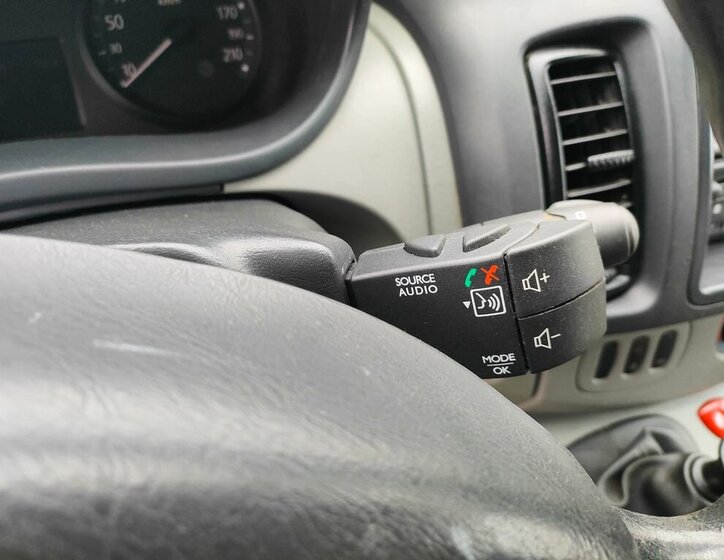 Renault Trafic Skříň 2,0 l 66 kw