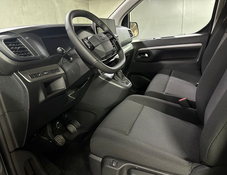 Toyota ProAce Verso 9