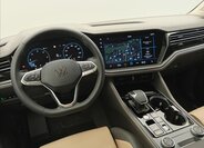 Volkswagen Touareg 13