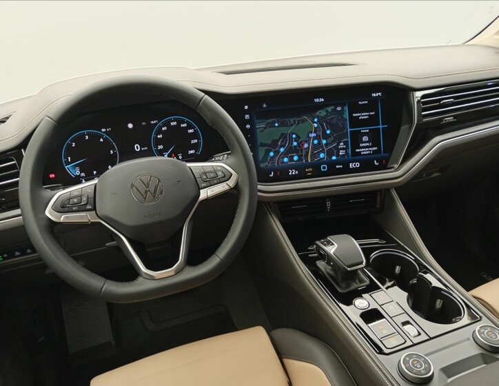 Volkswagen Touareg 13