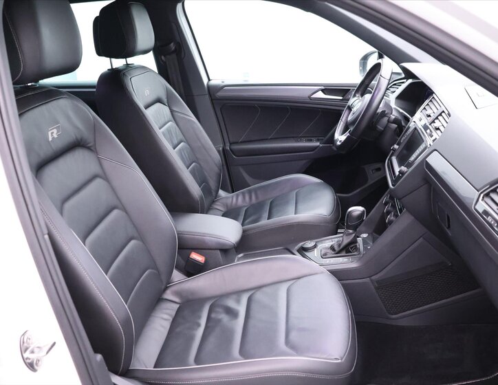 Volkswagen Tiguan 11