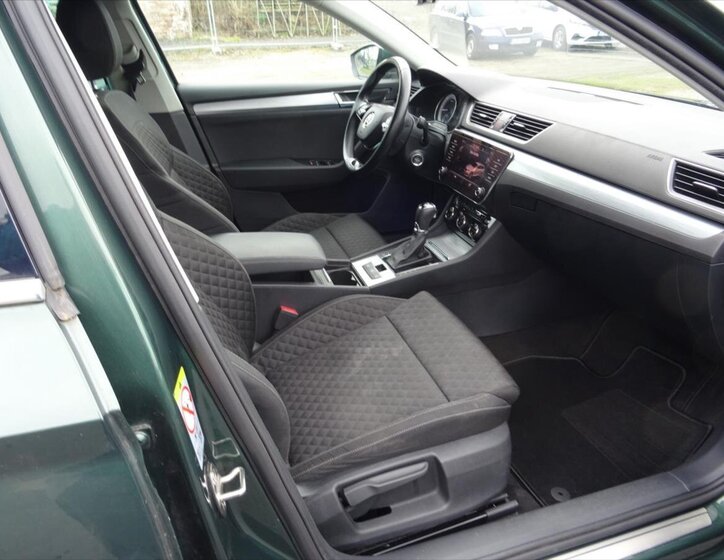 Škoda Superb Kombi 1,6 l 88 kw