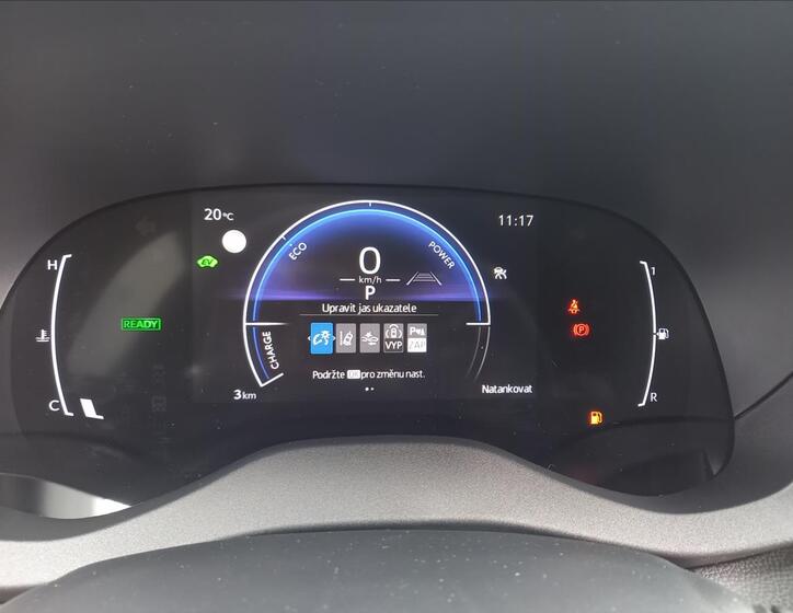 Toyota Yaris Cross 16