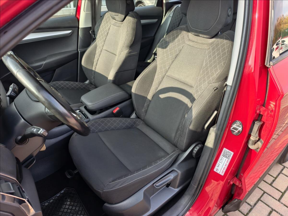 Škoda Karoq SUV / Terénní 1,5 l 110 kw