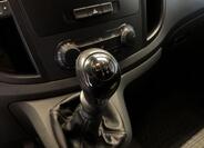 Mercedes-Benz Vito 13