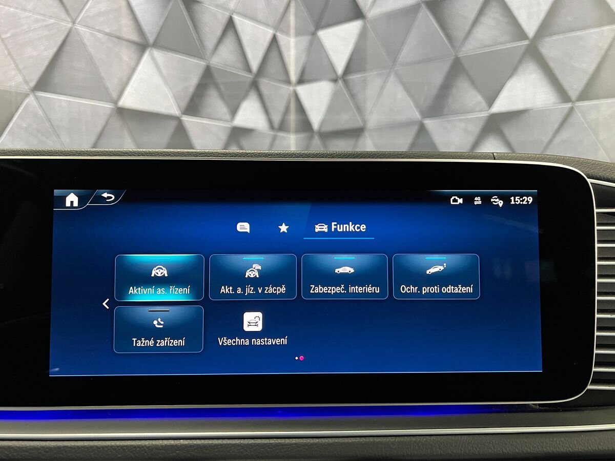 Mercedes-Benz GLS SUV 3,0 l 270 kw