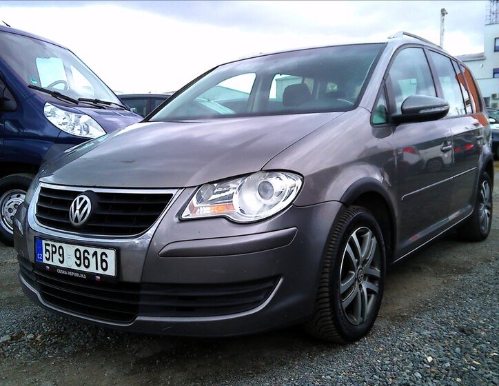 Volkswagen Touran Kombi 2,0 l 103 kw