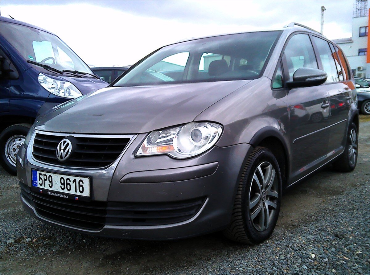 Volkswagen Touran Kombi 2,0 l 103 kw