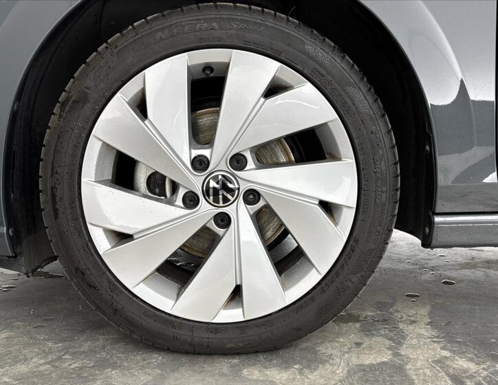 Volkswagen Golf Kombi 1,5 l 110 kw