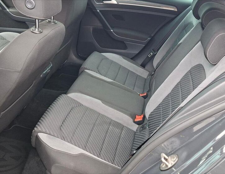 Volkswagen Golf Hatchback 1,4 l 110 kw