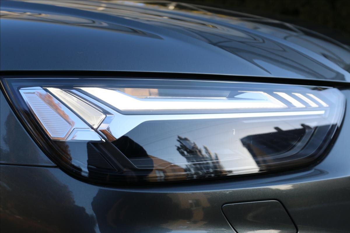 Audi Q5 SUV 2,0 l 150 kw