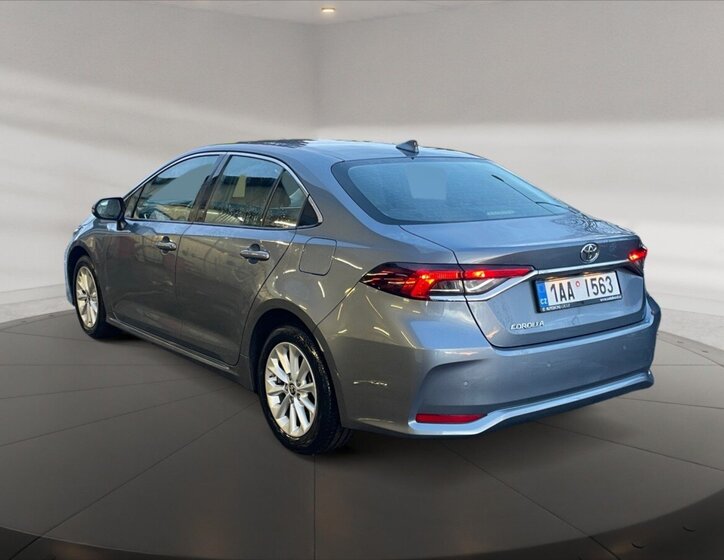 Toyota Corolla Sedan / Limuzína 1,5 l 92 kw