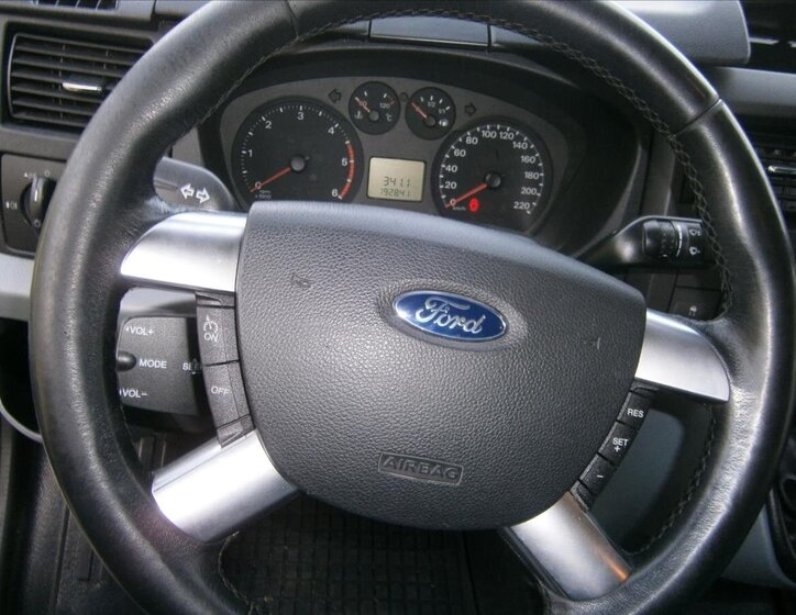 Ford Transit 16