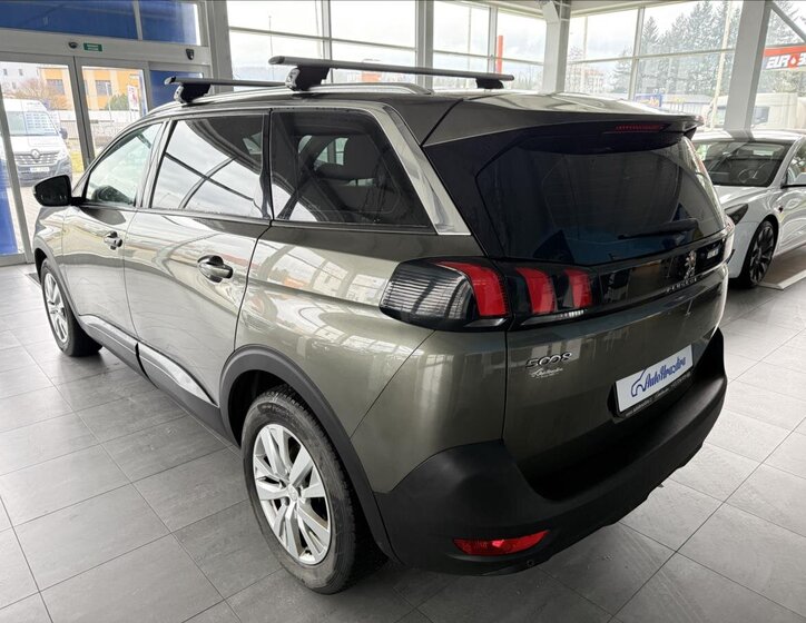 Peugeot 5008 SUV 2,0 l 110 kw