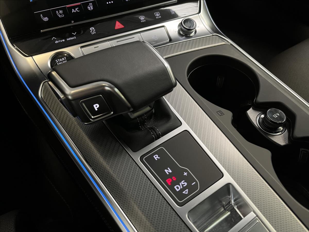 Audi A6 Allroad Kombi 3,0 l 253 kw