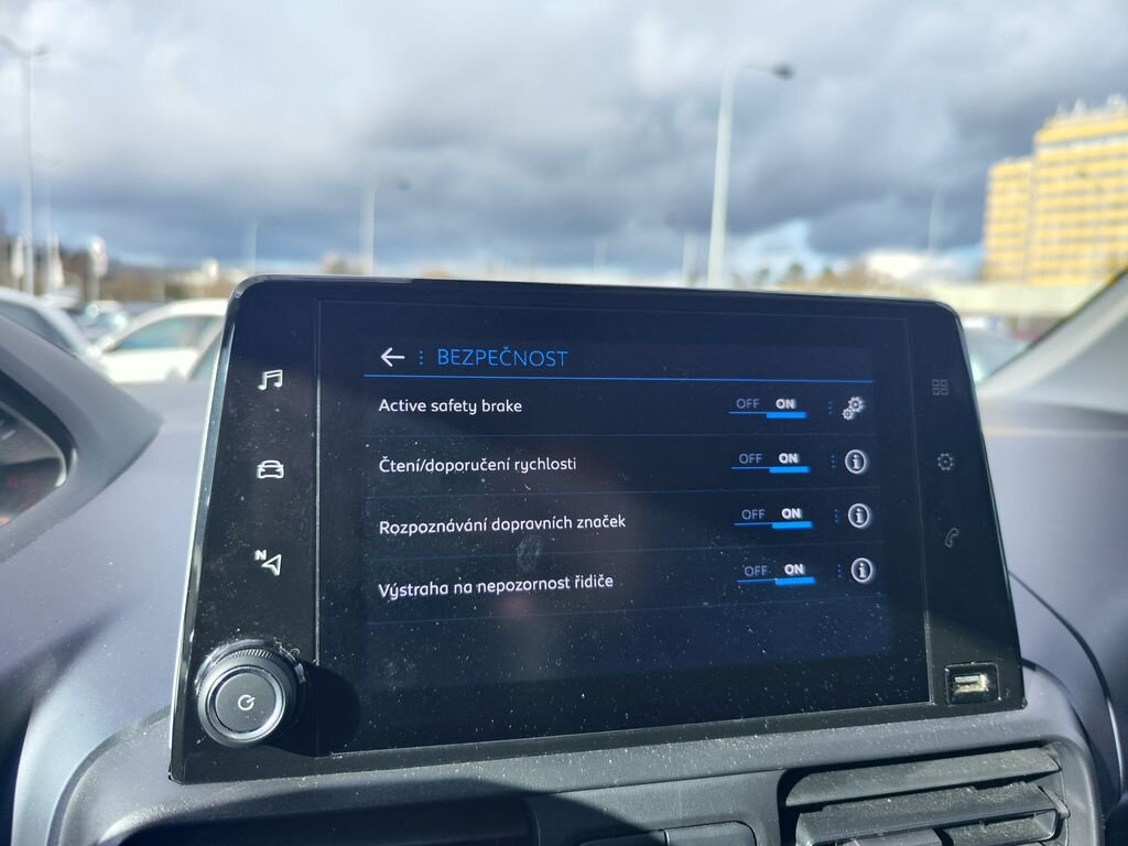 Peugeot Rifter VAN-Minibus 1,5 l 96 kw