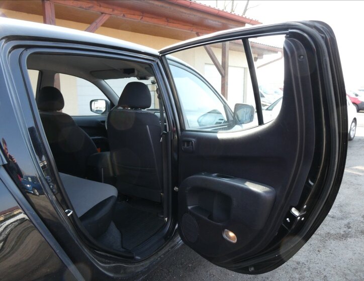 Mitsubishi L200 Pick-up 2,5 l 100 kw