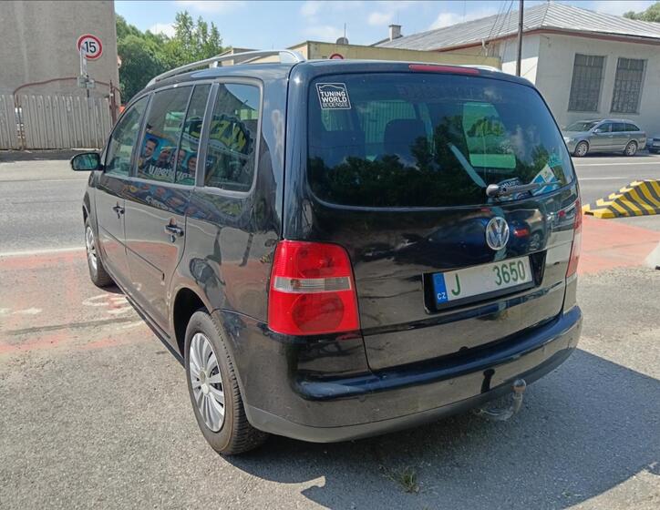 Volkswagen Touran 10