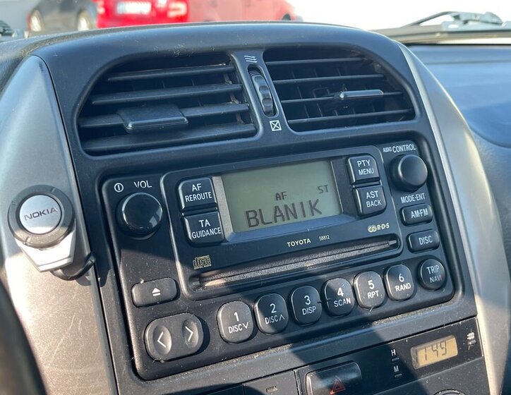 Toyota RAV4 SUV / Terénní 2,0 l 85 kw