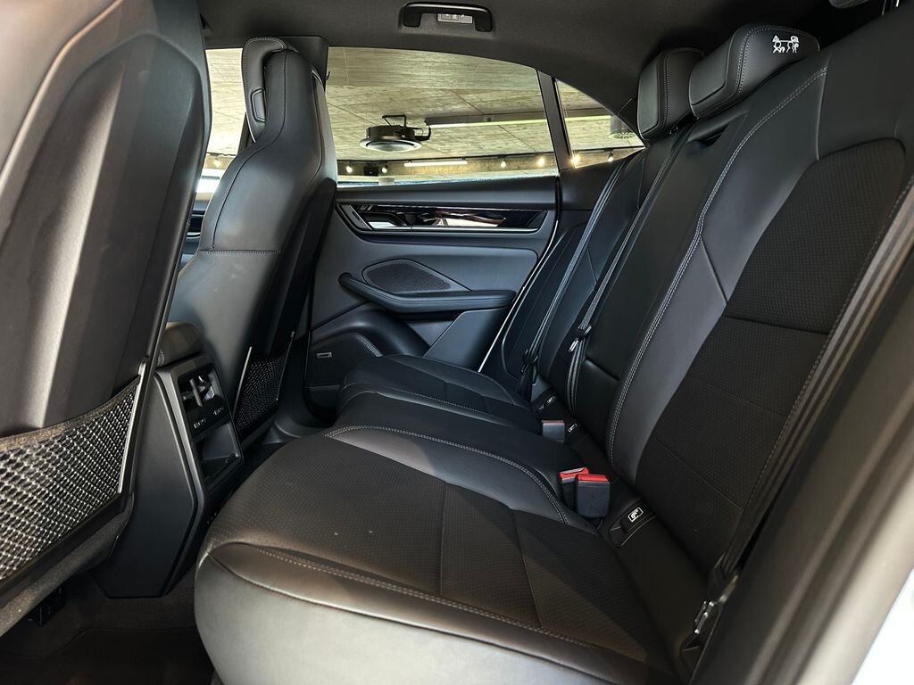 Porsche Macan SUV / Terénní 0,0 300 kw