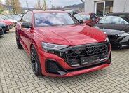 Audi Q8 SUV / Terénní 3,0 l 210 kw
