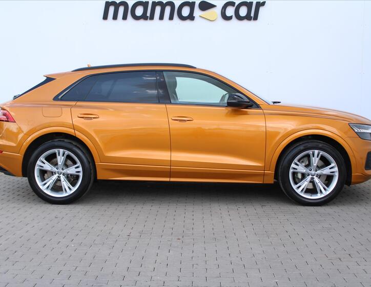 Audi Q8 8