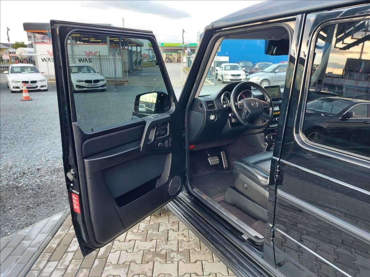 Mercedes-Benz Třídy G SUV / Terénní 3,0 l 155 kw