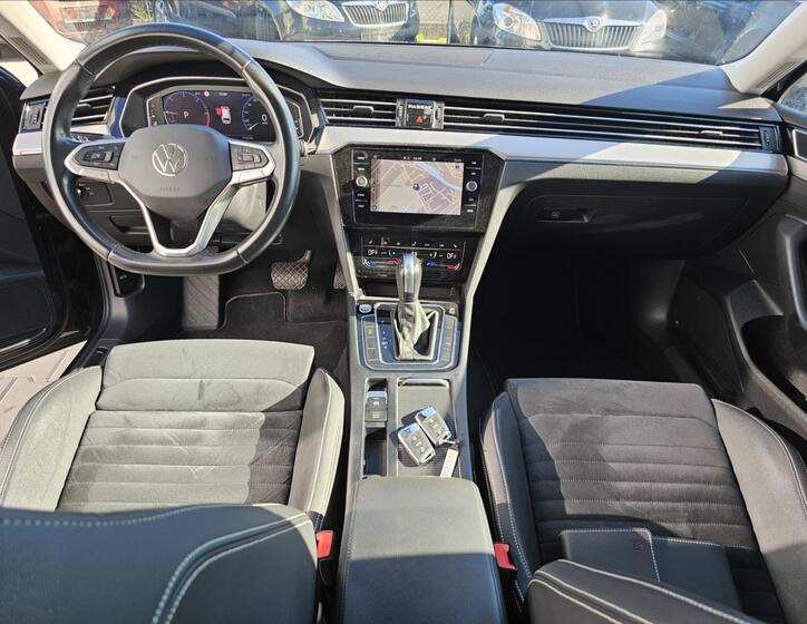 Volkswagen Passat 25
