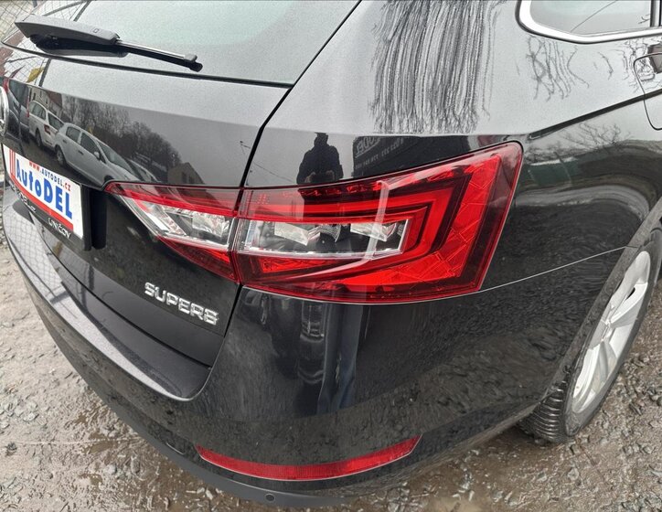 Škoda Superb Kombi 2,0 l 140 kw