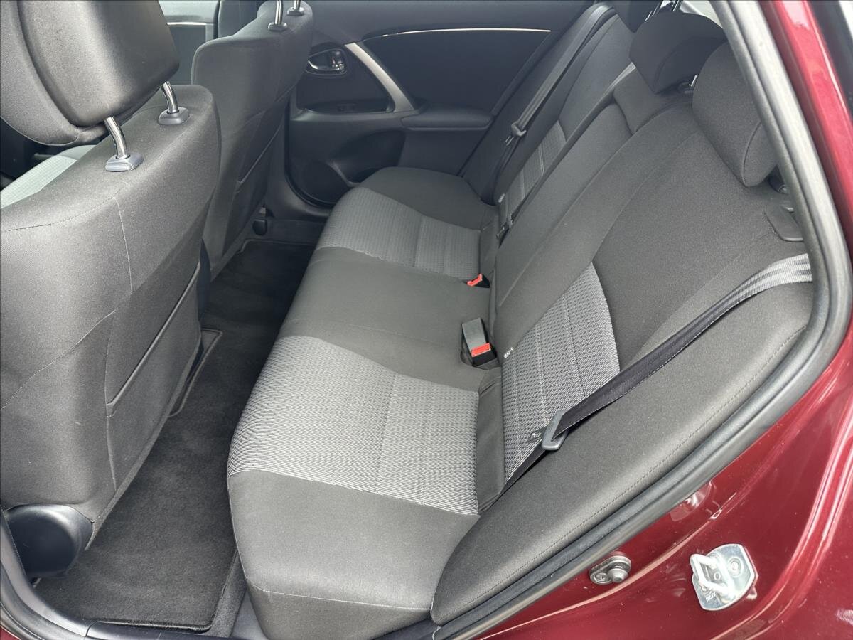 Toyota Avensis Kombi 1,8 l 109 kw