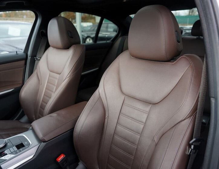 BMW Řada 3 Sedan 3,0 l 275 kw