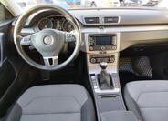 Volkswagen Passat 13