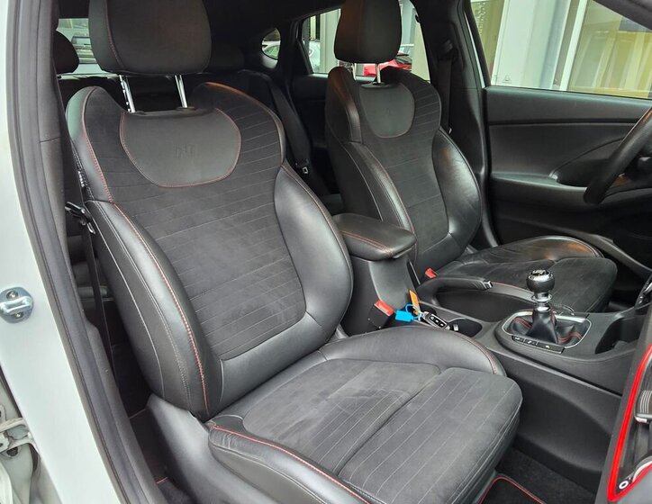 Hyundai i30 Hatchback 2,0 l 202 kw