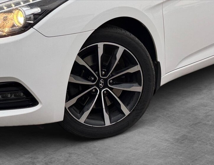 Hyundai i40 Kombi 1,7 l 104 kw