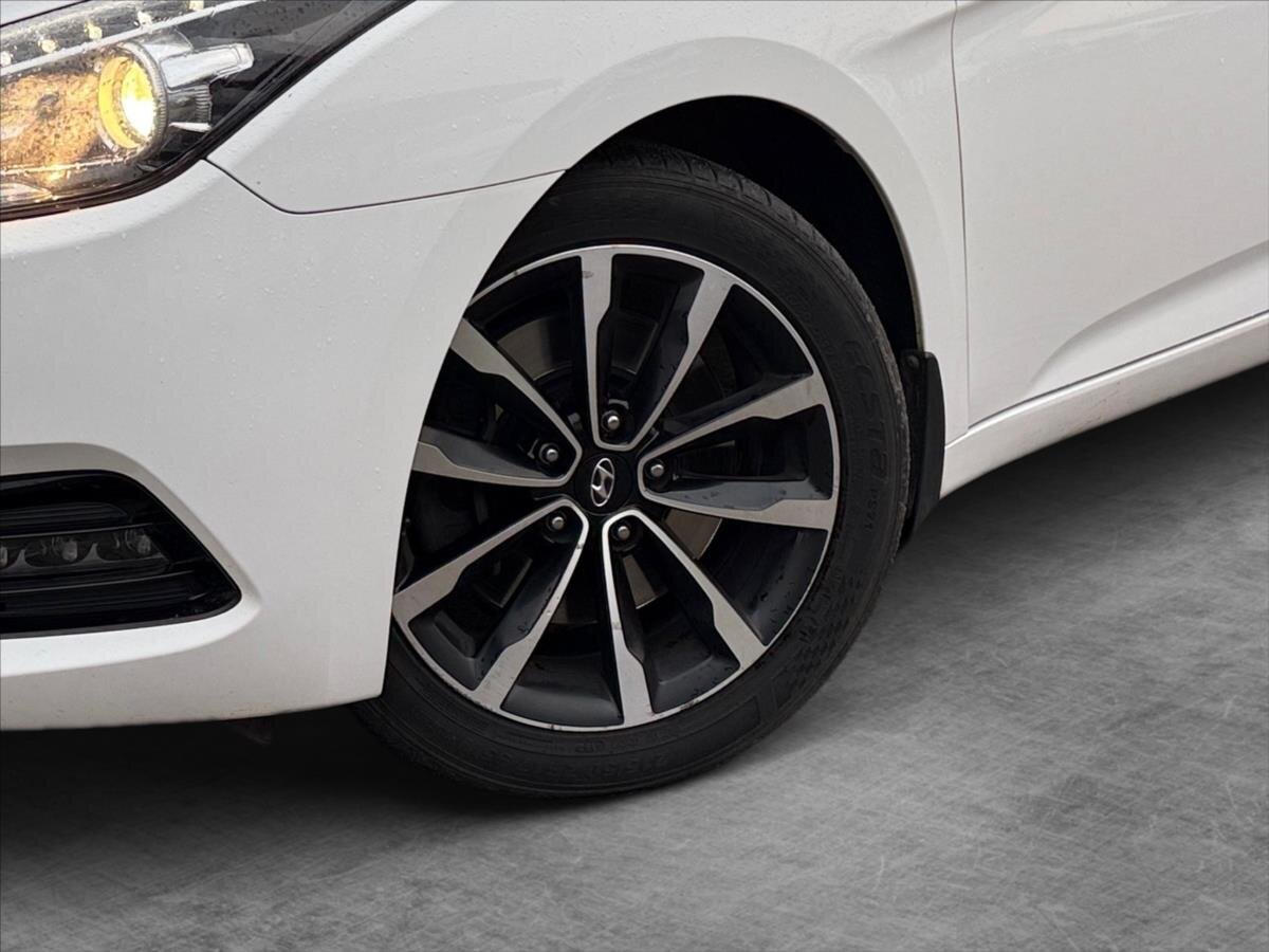 Hyundai i40 Kombi 1,7 l 104 kw