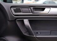 Volkswagen Touareg 19